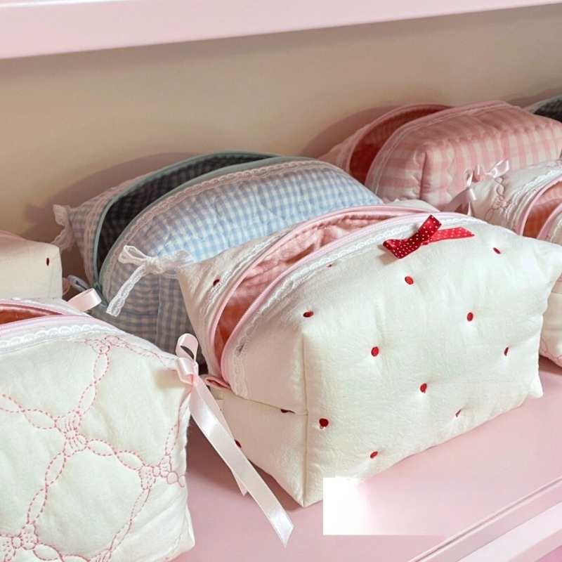 New Quilted Ins Makeup Bag Han - đánh giá và giá Beauty Y Makeup