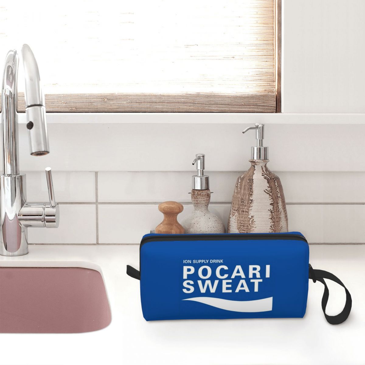 Just Some Pocari Sweat Merch M - đánh giá và giá Just Beauty Makeup