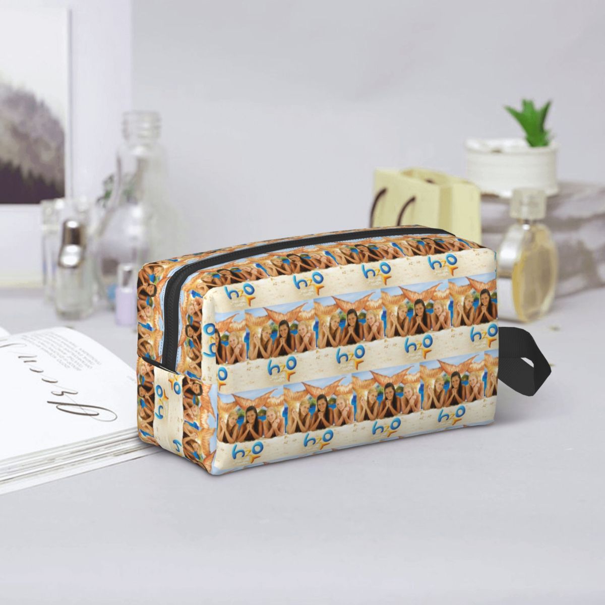 H2O Just Add Water Makeup Bag  - đánh giá và giá Just Beauty Makeup