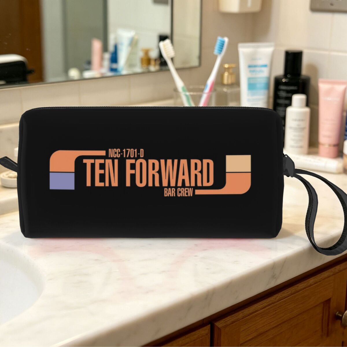 Ten Forward Bar Crew NCC 1701- - đánh giá và giá Beauty Makeup Bar